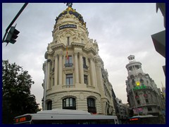 Gran Via 19 - Metropolis building
